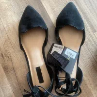 کفش|کیف، کفش، کمربند|اصفهان, هوانیروز|دیوار