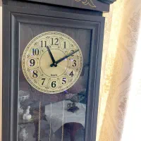 ساعت ایستاده چوبی