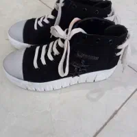 کفش سالم سالم در حد نو سه بار استفاده شده