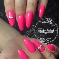 تخفیف ویژه خدمات ناخن سالن ویانا