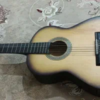 گیتار سالم و خوش صدا مناسب مبتدی تا متوسط