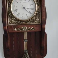 ساعت دیواری چوبی و برنزی