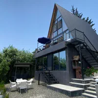 کلبه سوئیسی دوخوابه استخردار چهارفصل