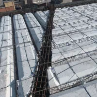 استخدام کارگر فنی آچار به دست