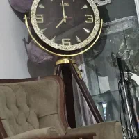 ساعت ایستاده