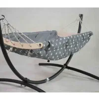 گهواره نوزادی فلزی