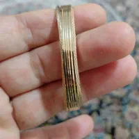 یک عددالنگو پنجاه بالای تابلو
