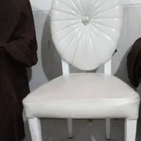 صندلی سالم و مرتب