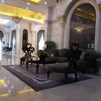 استخدام جوانان مستعد و شیک پوش نیاوران