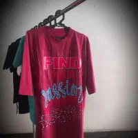 عیدانه|لباس|قم, وادی السلام|دیوار