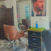 به یک نفر آرایشگر نیازمندیم