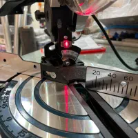 اره فارسی بر ثابت ۲۱۰ میلی لیزردار|ابزارآلات|مراغه, |دیوار