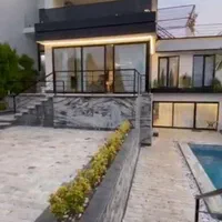 فروش ویلا مدرن شهرکی ۳۳۰ متر زمین ۲۸۰متر بنا
