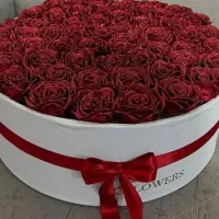 باکس ودسته گل رز روبانی شب یلداتولدخاستگاری.زایمان|گل مصنوعی|تبریز, |دیوار