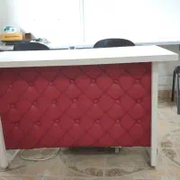 فروش میز کار  ومبل ۴نفره از جنس چرم مصنوعی