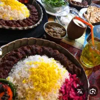 کارگر خانم  یا آقای جوان جهت کار در رستوران