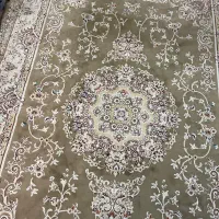 دو عدد فرش ۹ متری و شش متری با گلهای برجسته