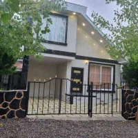 ویلا شهرکی استخردار تاپ‌لوکیشن