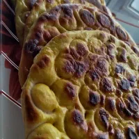 قبول سفارش نان روغنی و انواع کیک