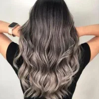 آفر ویژه خدمات رنگ و لایت|خدمات آرایشگری و زیبایی|رشت, ولکس|دیوار