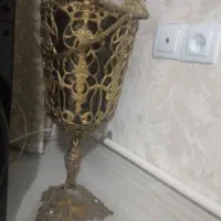 سطل اشغالی و کاغذ دستمالی
