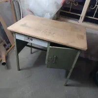 صندلی و میز مغازه