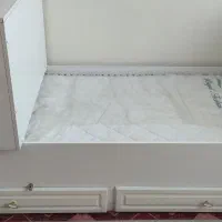 تخت نوجوان|تخت و سرویس خواب|قم, زنبیل آباد|دیوار
