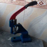 دستگاه پرس دکمه زن