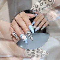 کاشت ناخن با ۵۰ درصد تخفیف