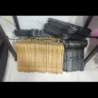 تعداد 110 عدد چوب لباسی طرح چوب