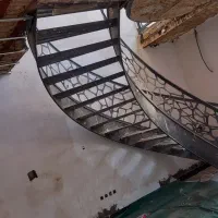 پله پیچ|مصالح و تجهیزات ساختمان|قم, قلعه صدری|دیوار