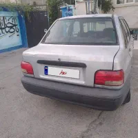 پراید نقره یی صندوقدار دوگانه