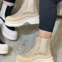 کفش سایز ۳۸