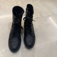 بوت ساقه دار بنددار وکنار زیپ مشکی سایز ۳۹|کیف، کفش، کمربند|گلپایگان, |دیوار