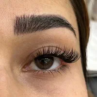 کاشت مژه هیدن و ارایش دائم با قیمت مناسب