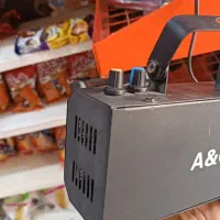 چراغ فلش زن تبلیغاتی