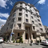 ساختمان دربست ۲۰۰۰ متری