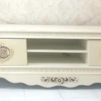 میز تلویزیون در حد نو