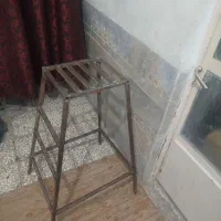 چهارپایه فلزی