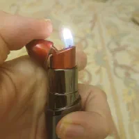 فندک طرح رژ