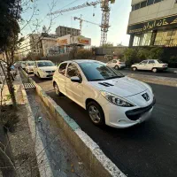 207 مدل ۱۴۰۱ سقف شیشه بدون رنگ  تک برگ|خودرو سواری و وانت|تهران, زعفرانیه|دیوار