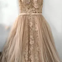 لباس مجلسی|لباس|اراک, |دیوار