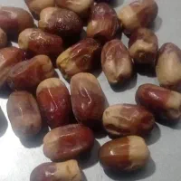 خرما درجه یک 2 تن|عمده‌فروشی|جالق, |دیوار