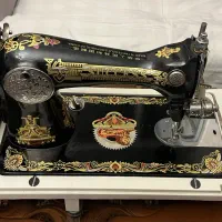 چرخ خیاطی با قاب سفید نو