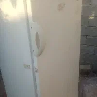 یک عدد یخچال آزمایش