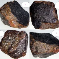 4 عدد شهاب سنگ با پوسته سوخته