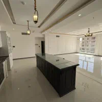 فروش واحد ۹۵ متری طبقه۹ در برج پشت حاشیه وکیل اباد