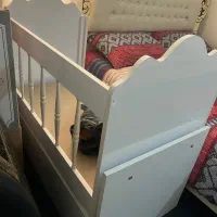 تخت کنارمادر