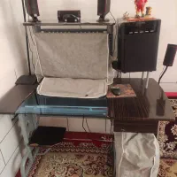 میز کامپیوتر کارکرده