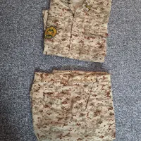 لباس نظامی